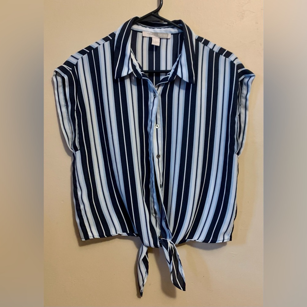 Forever21 Top - Ties in front